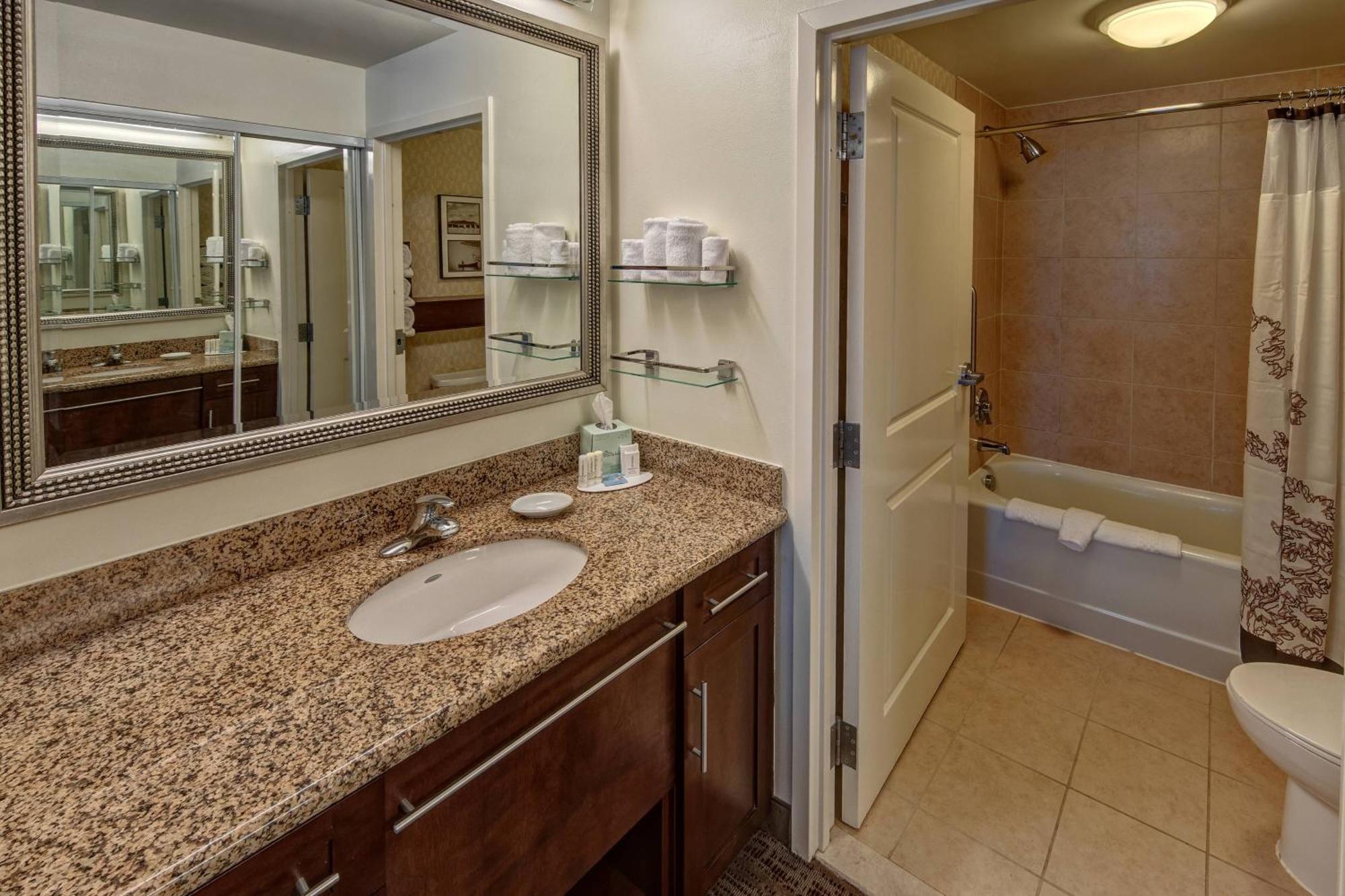 Residence Inn Norfolk Downtown Екстериор снимка