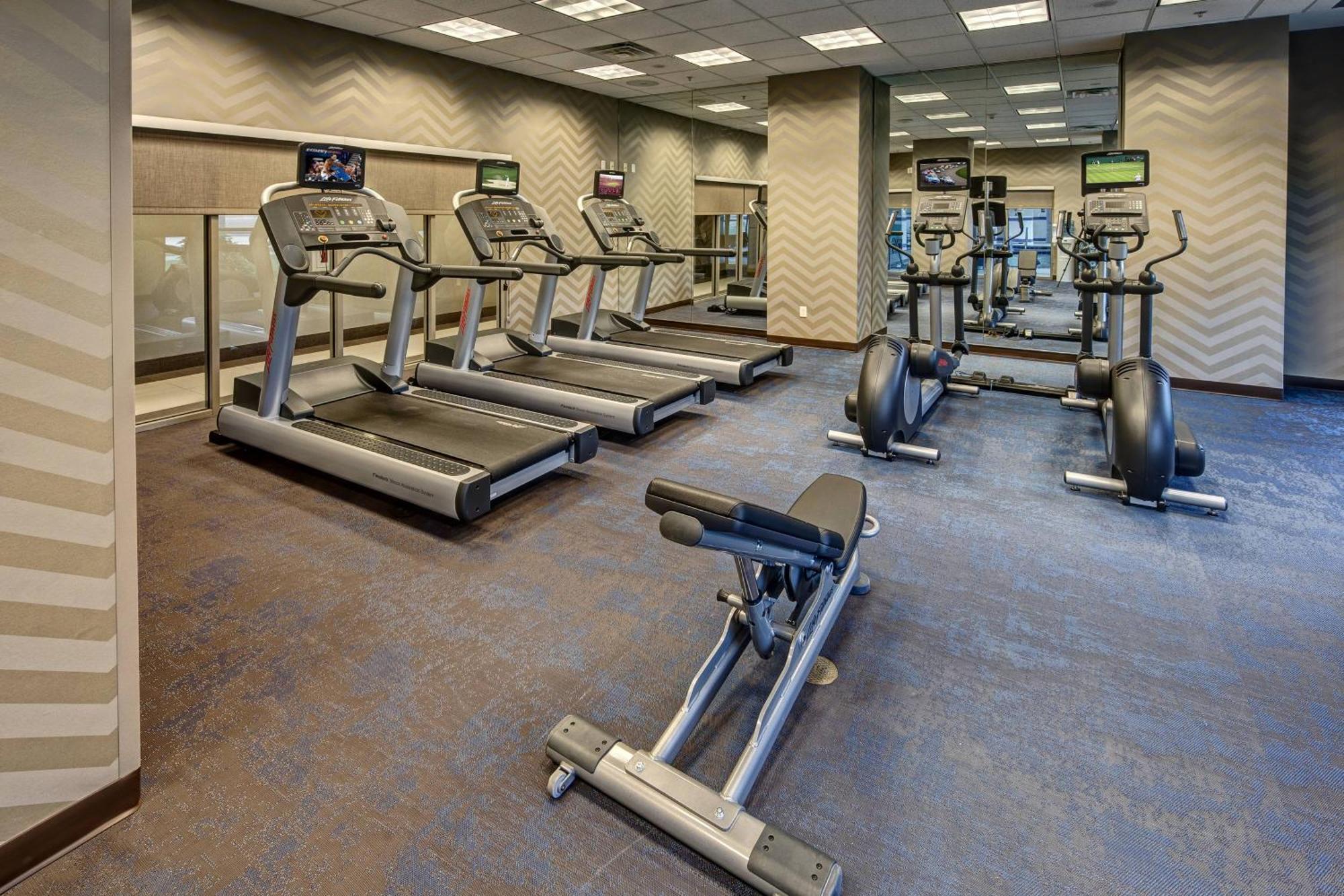 Residence Inn Norfolk Downtown Екстериор снимка