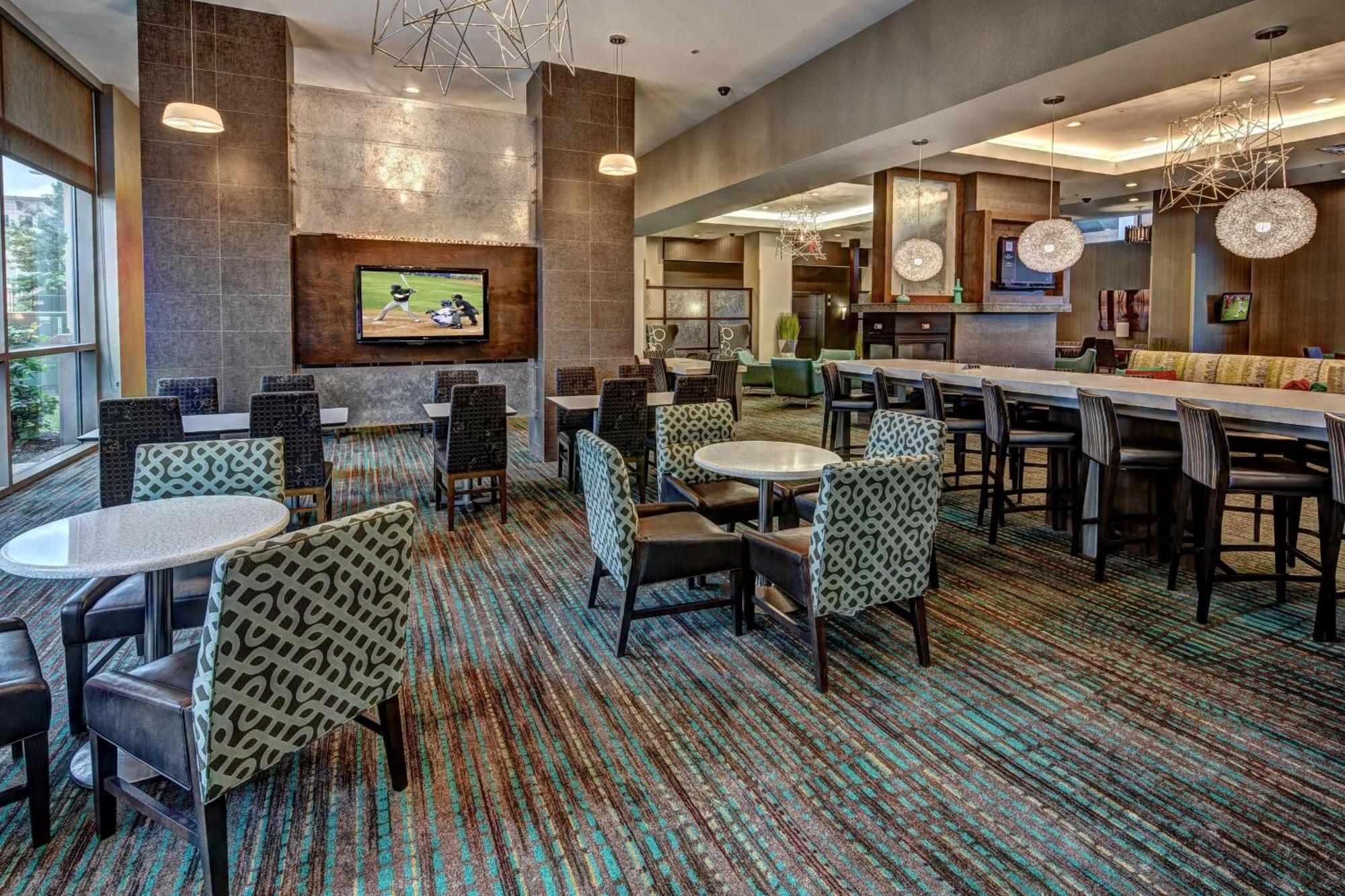Residence Inn Norfolk Downtown Екстериор снимка